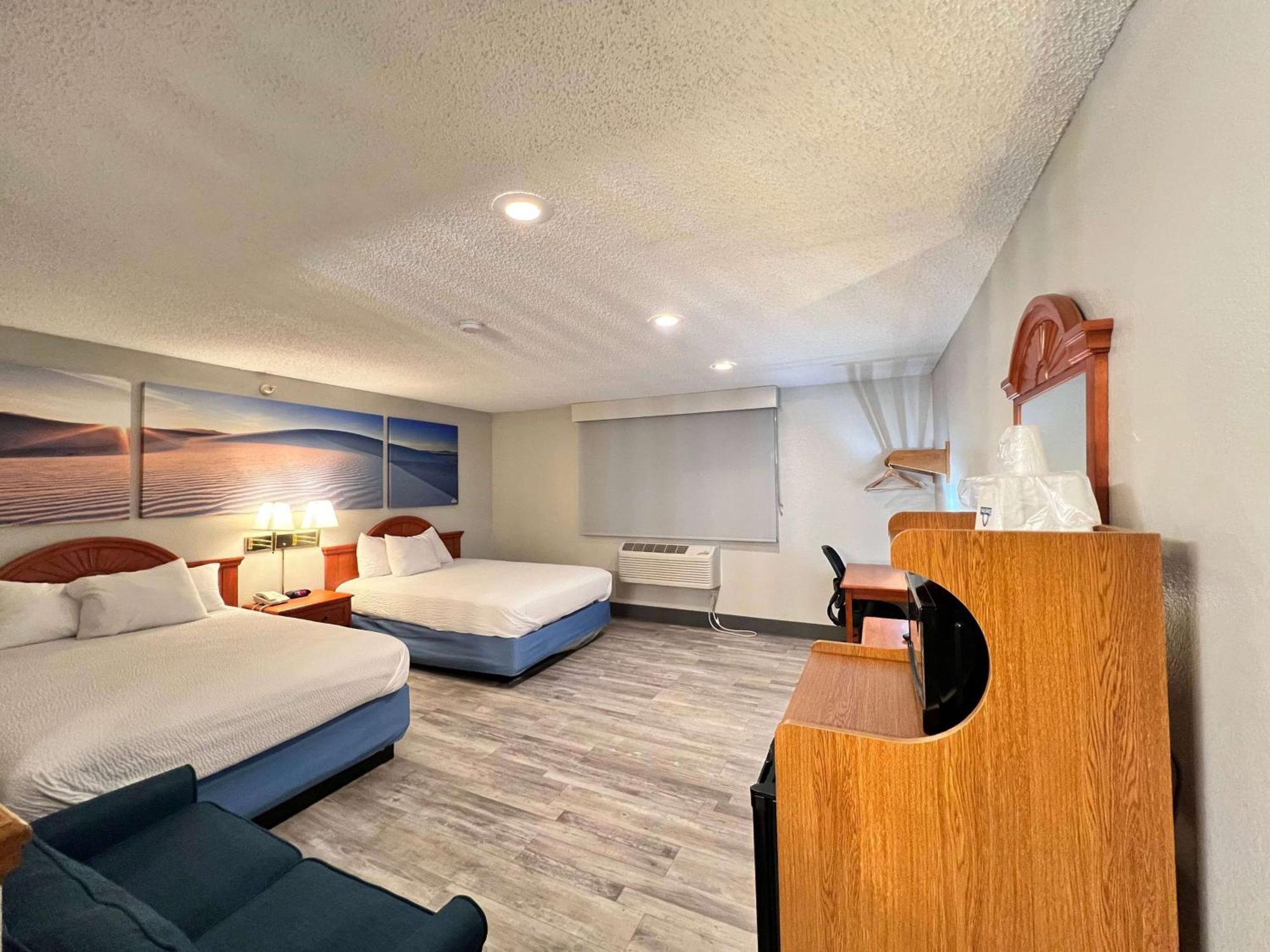 Antelope Inn & Suites Clearfield Bagian luar foto