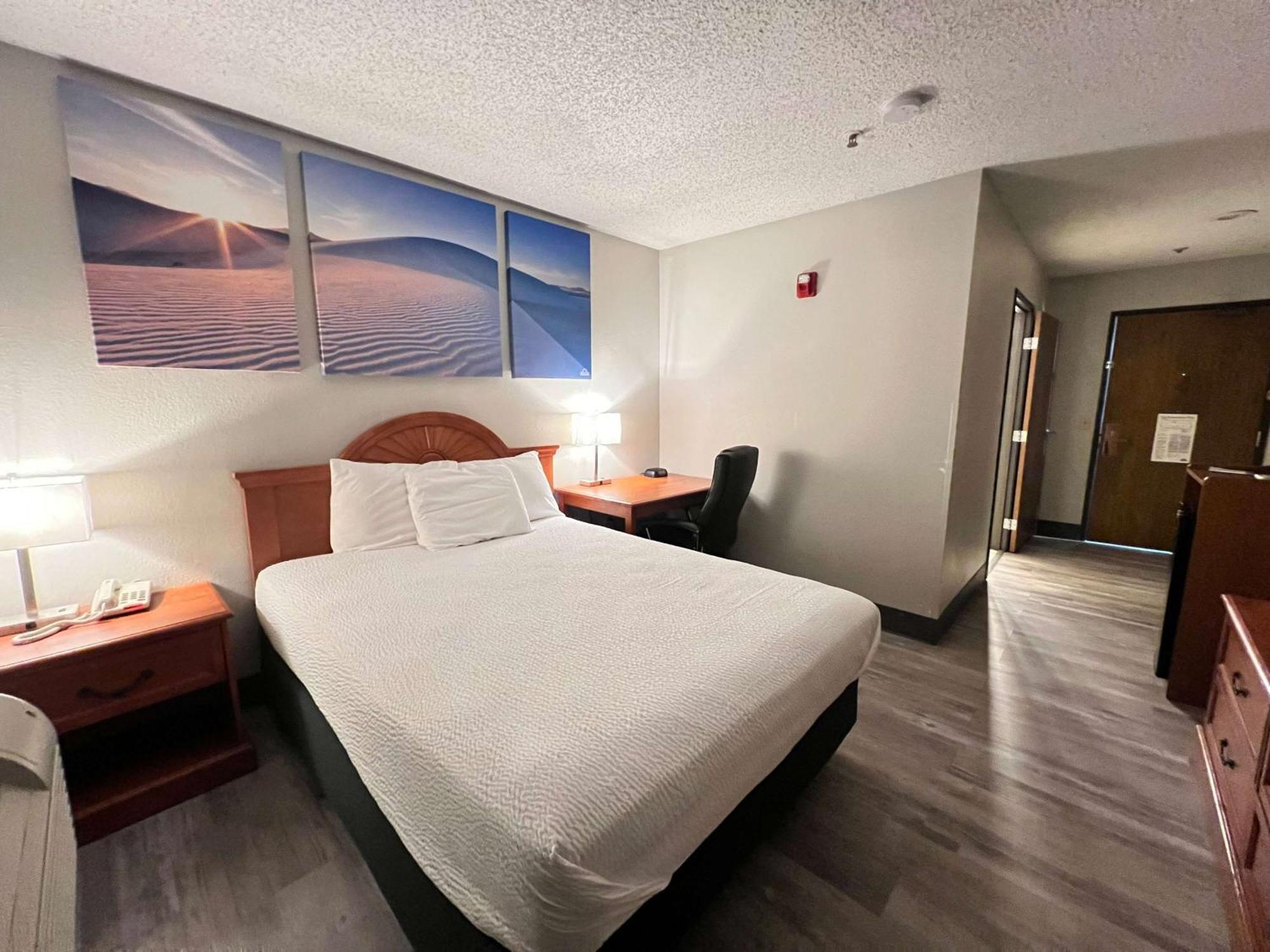 Antelope Inn & Suites Clearfield Bagian luar foto