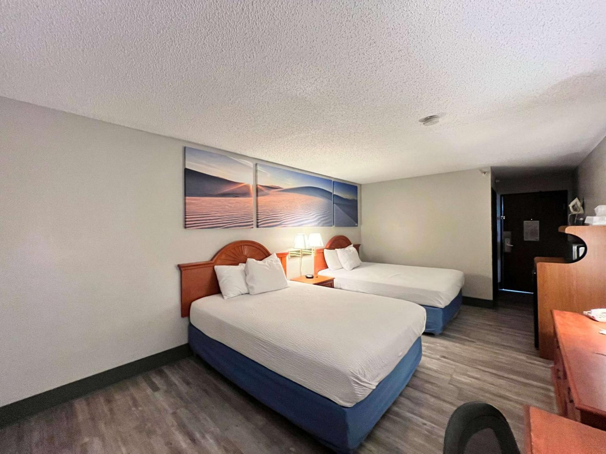Antelope Inn & Suites Clearfield Bagian luar foto