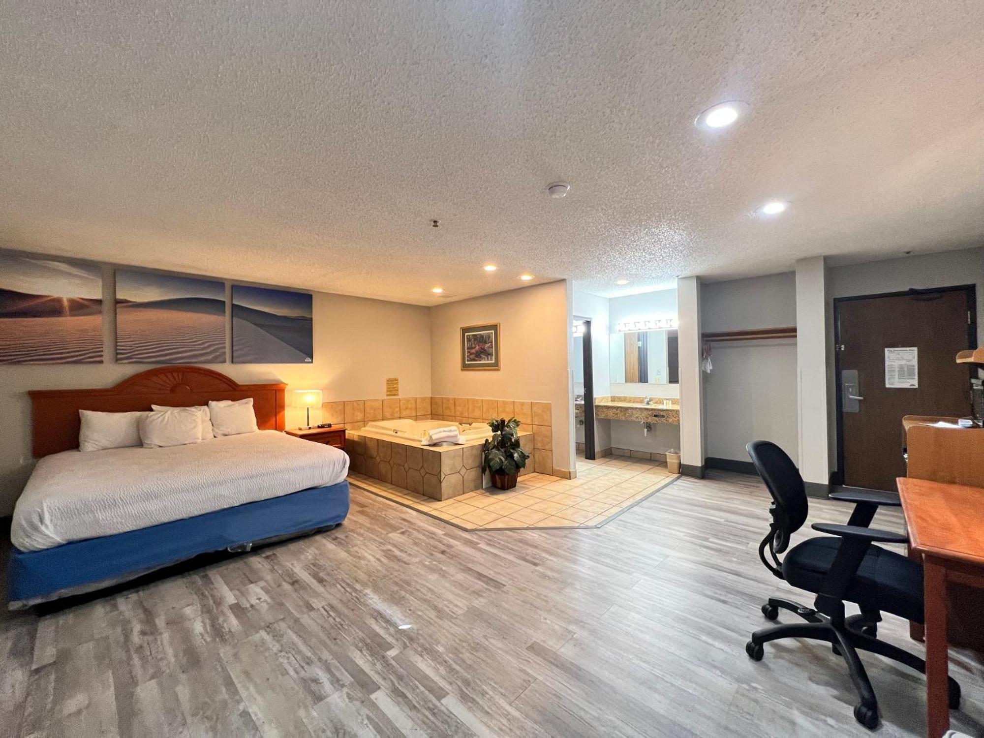 Antelope Inn & Suites Clearfield Bagian luar foto